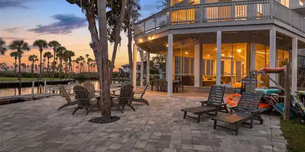 5272 TROPICAL POINT