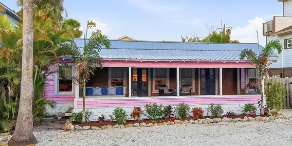 2913 GULF DRIVE