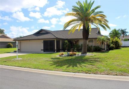 512 BOXWOOD LANE