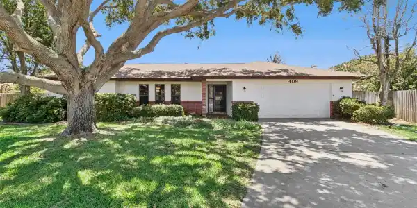 409 SAINT JOHNS DRIVE