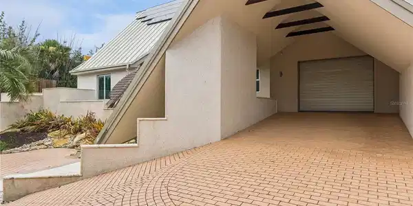 Image 4 Image 4