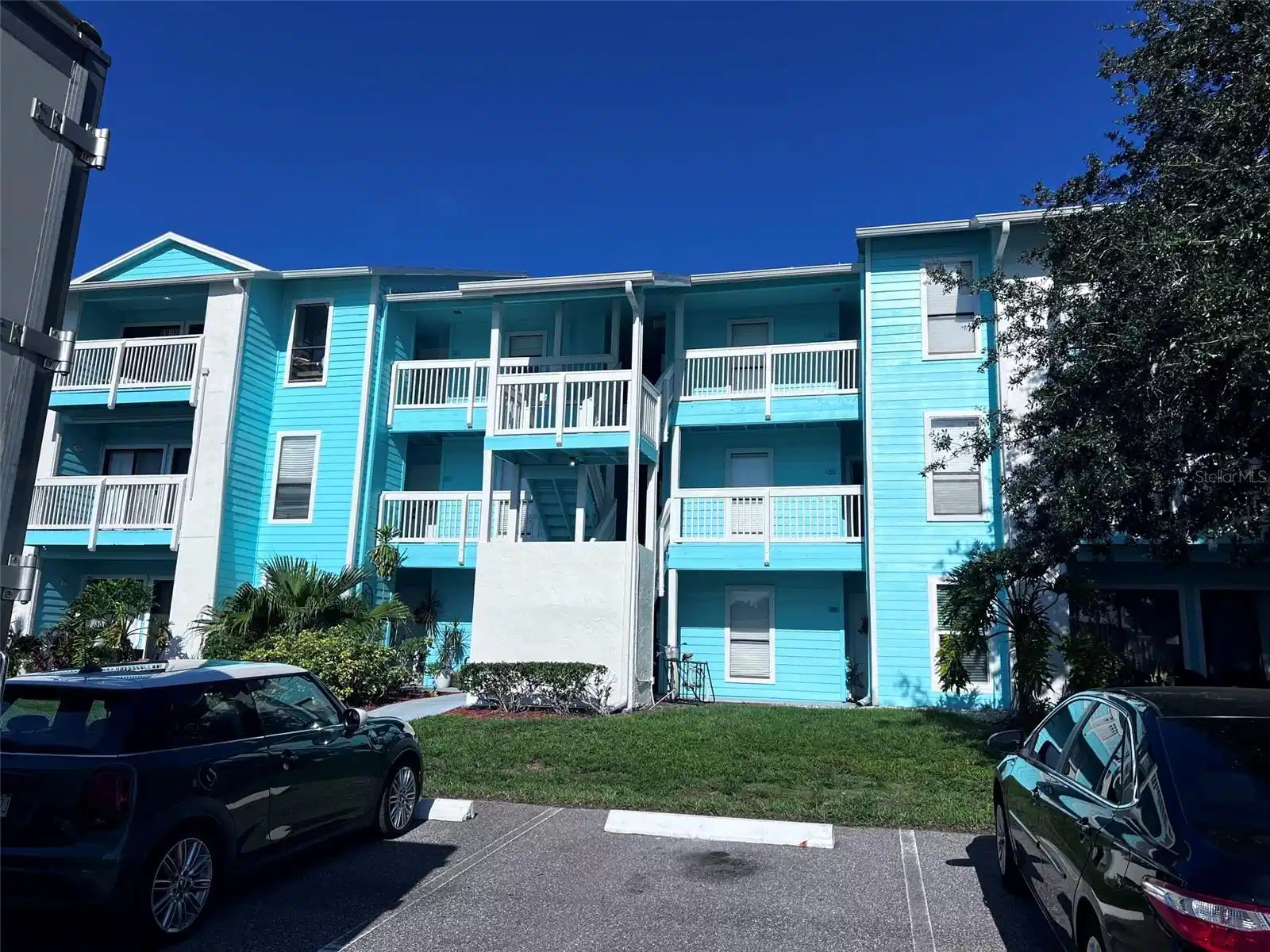 Image 1 Image 1
