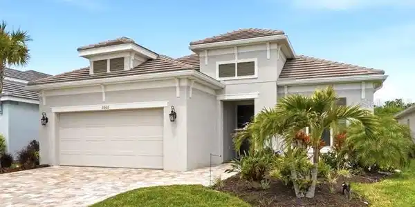 5022 CASERTA COURT