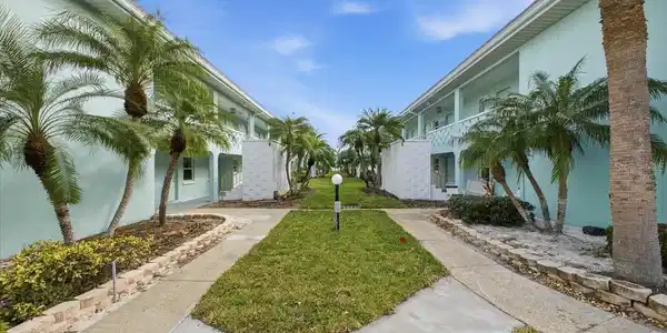 611 GULF DRIVE N