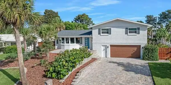131 ROYAL DUNES BOULEVARD