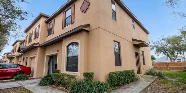 10235 VILLA PALAZZO COURT