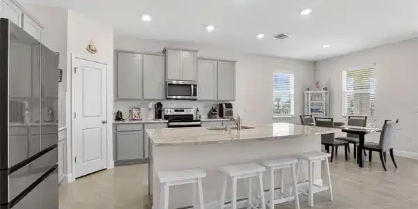 Image 4 Image 4