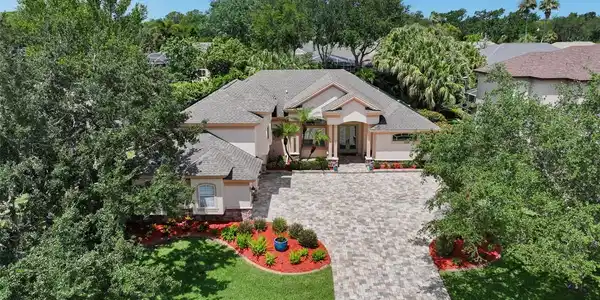 209 HIGHLAND WOODS DRIVE