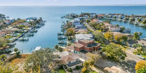 2605 S BEACH DRIVE