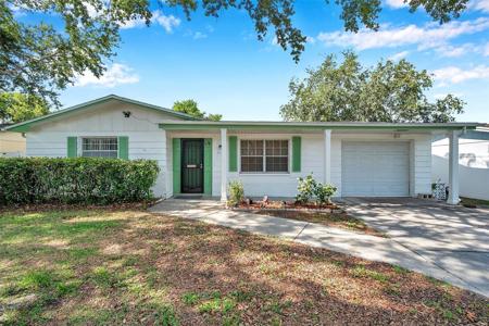 3118 LLOYD DRIVE