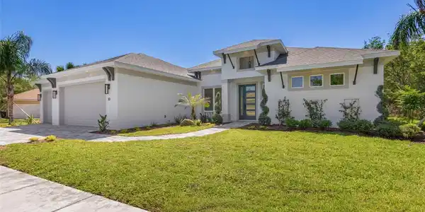 30 NORTH PARK CIRCLE