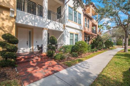 4884 YACHT CLUB DRIVE
