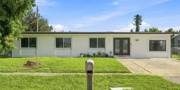 21512 EDGEWATER DRIVE