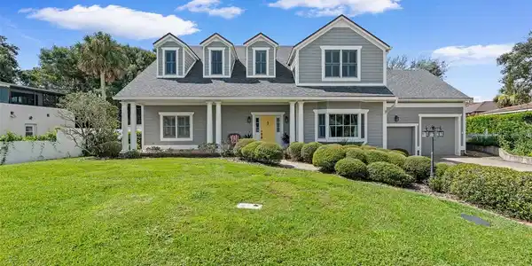 2 HICKORY LANE