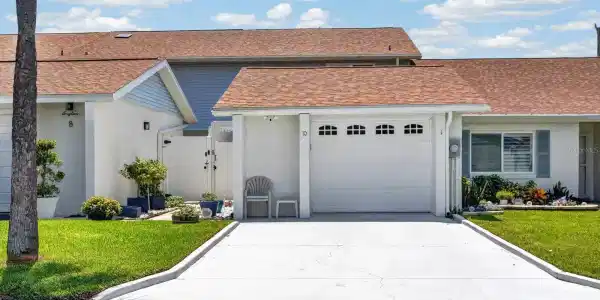10 LONDON LANE