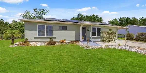 2419 ROXBURY CIRCLE