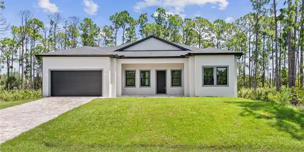 372 MATSON LANE