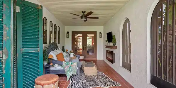 Image 4