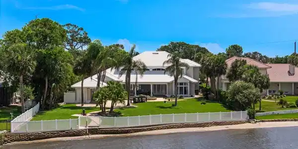 626 RIVERSIDE DRIVE
