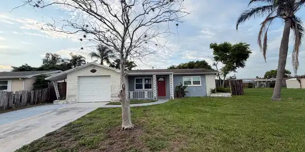 3221 ROXBURY DRIVE