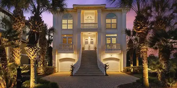 9 NORTHSHORE DRIVE