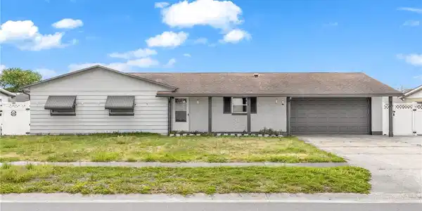 5195 SHARLENE DRIVE