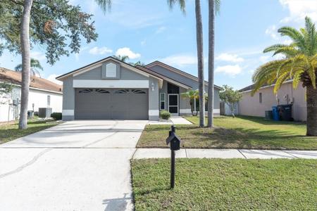 11113 BLOOMINGTON DRIVE