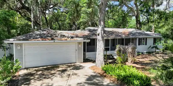 12 DAWSON DRIVE