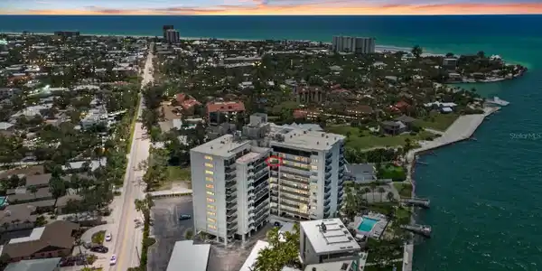 4822 OCEAN BOULEVARD