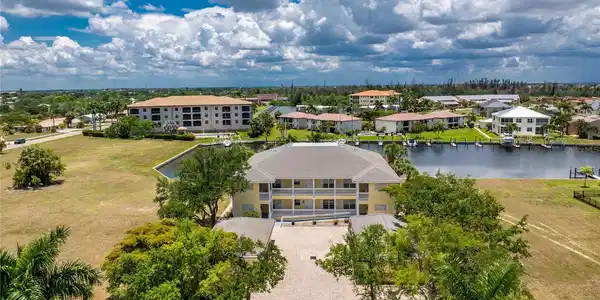 3228 WOOD THRUSH DRIVE