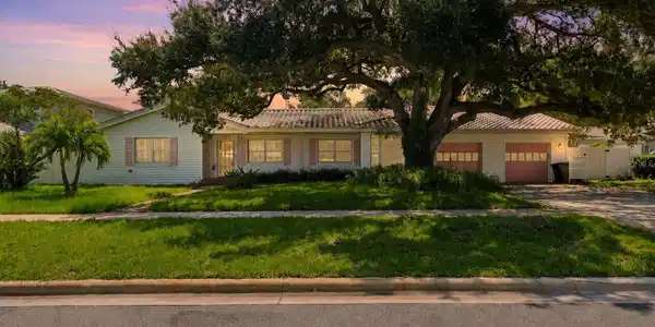 1361 PINELLAS ROAD