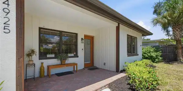 4925 REMINGTON DRIVE