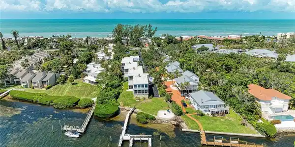 5320 GULF OF MEXICO DRIVE
