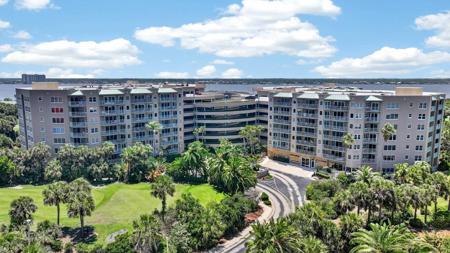 4 OCEANS WEST BOULEVARD