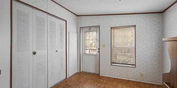 Image 4 Image 4