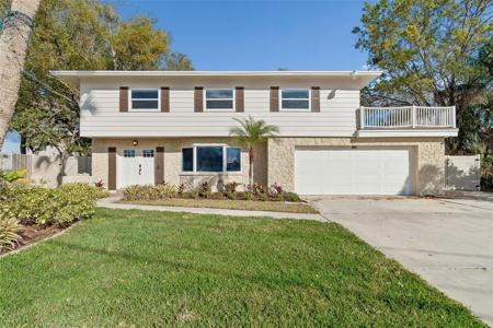 8402 BOXWOOD DRIVE