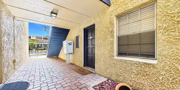 5306 SANTA ROSA COURT