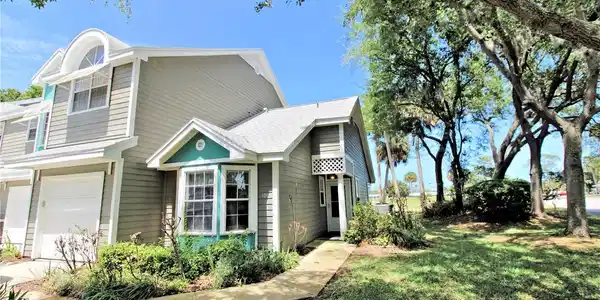 101 GRAND OAKS CIRCLE