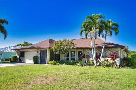902 PINEHURST LANE