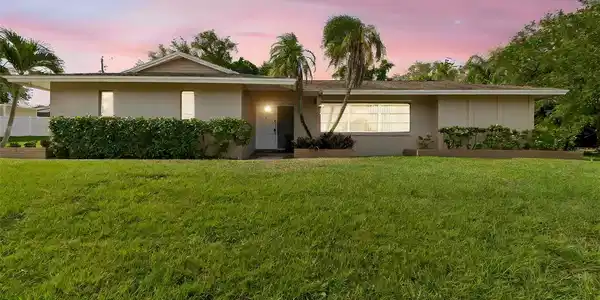 1251 HOLIDAY DRIVE