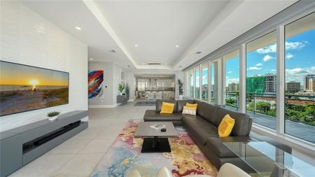 540 N TAMIAMI TRAIL