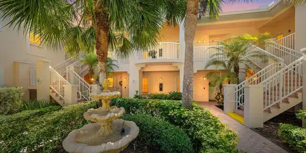 4216 CENTRAL SARASOTA PARKWAY