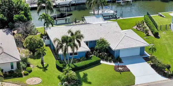 5569 CONTENTO DRIVE