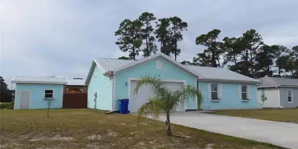 2530 FERN PALM DRIVE