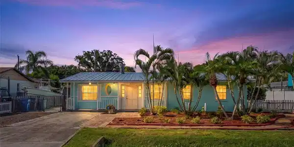 415 49TH STREET W