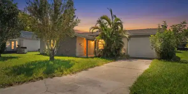 4312 NEWBURY DRIVE