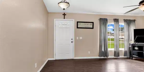 Image 4 Image 4