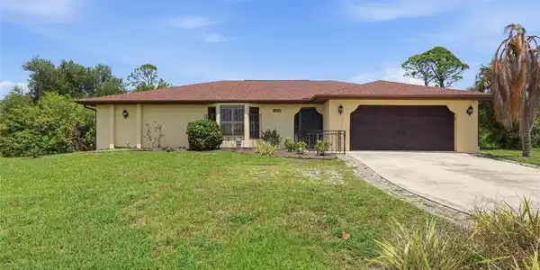 19358 ABHENRY CIRCLE