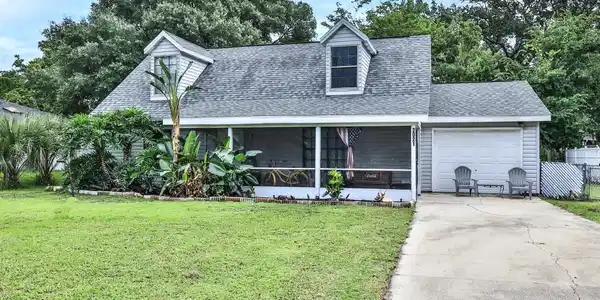 2021 UMBRELLA TREE DRIVE