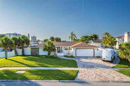 320 HARBOR PASSAGE